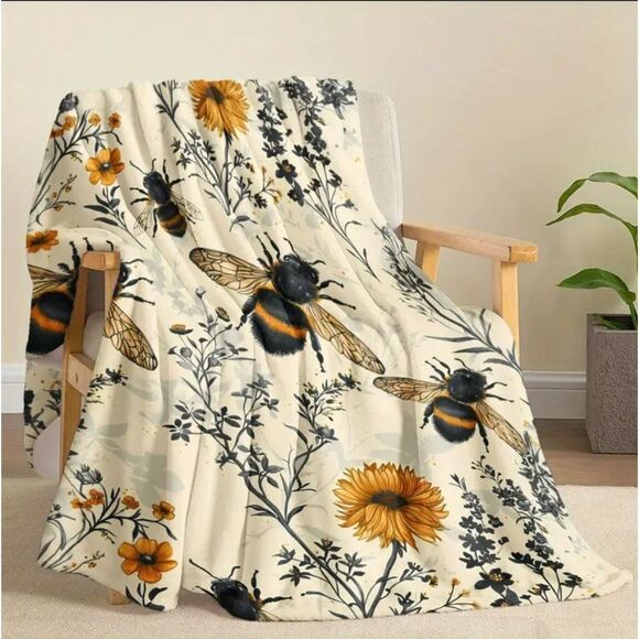 Bee & Wildflower Sunflower Digital Print Lightweight Fleece Blanket 50" x 60" - Picture 3 of 5